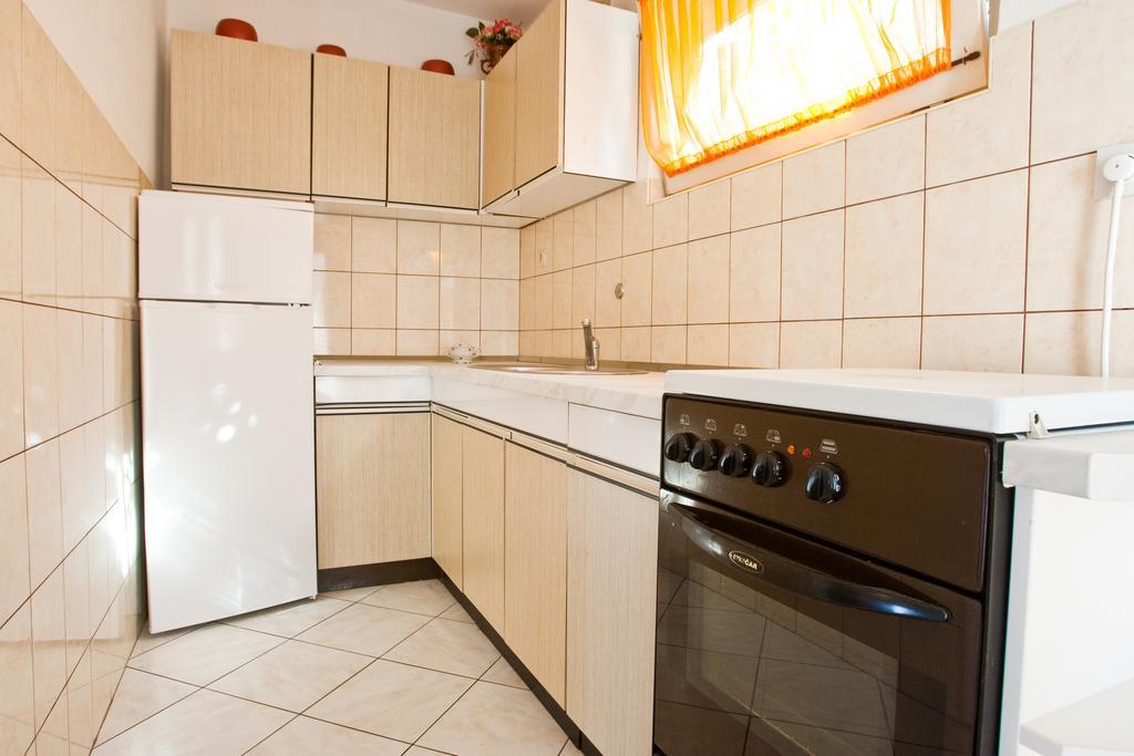 Apartments Dragan Trogir Rom bilde